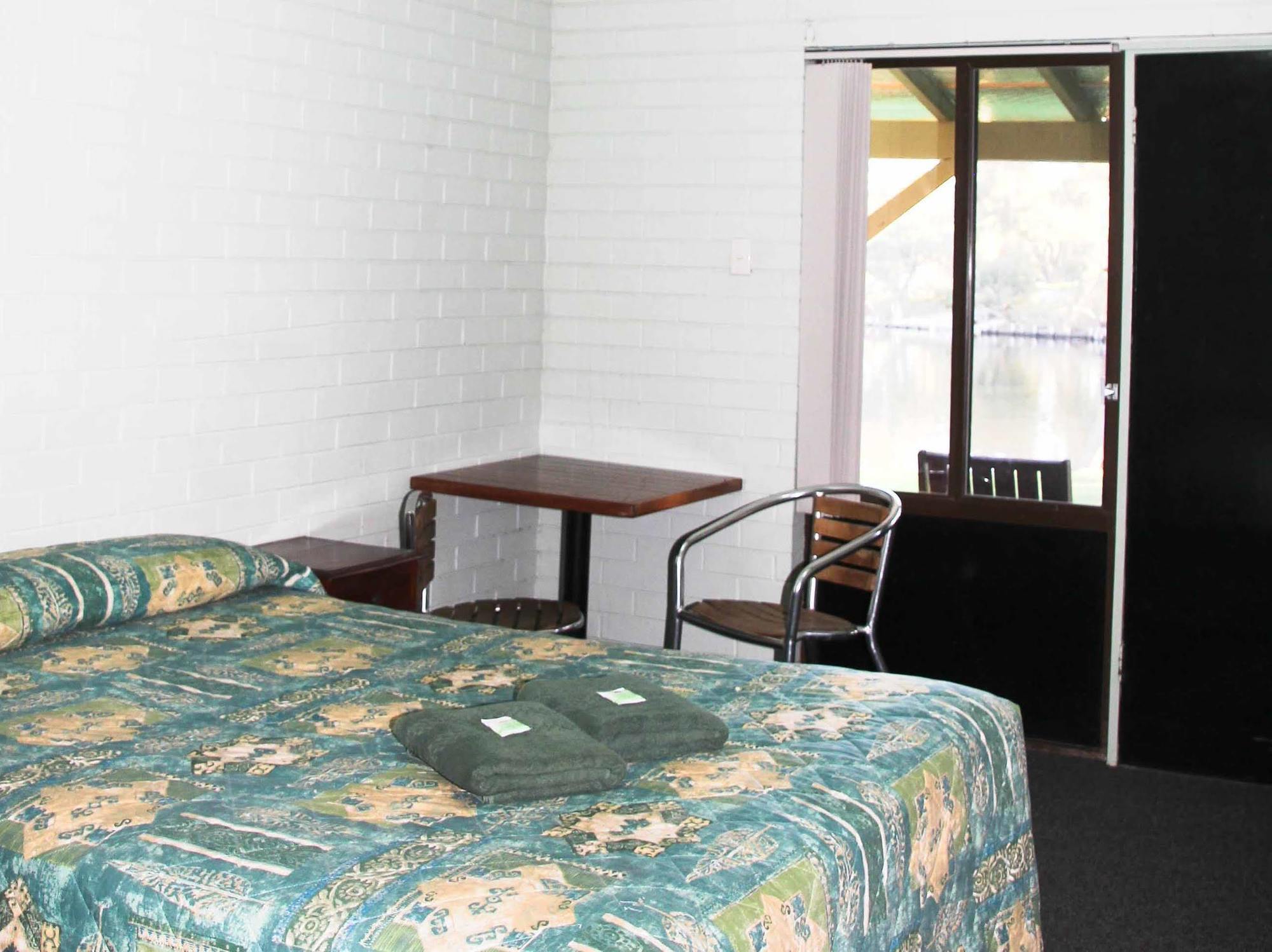 Ravenswood Hotel Eksteriør billede